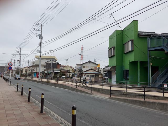 木造２階建て家屋解体工事(神奈川県海老名市東柏ヶ谷)　工事前の様子です。